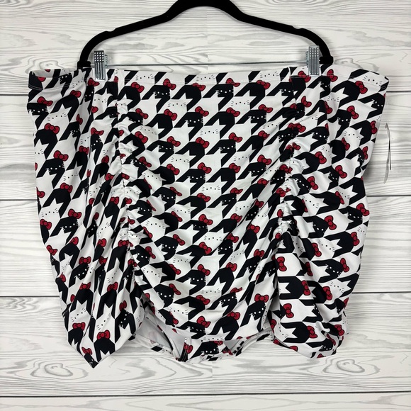 Torrid Hello Kitty High Waist Gingham Ruched Swimsuit Skort Size 5X NWT - Picture 3 of 12